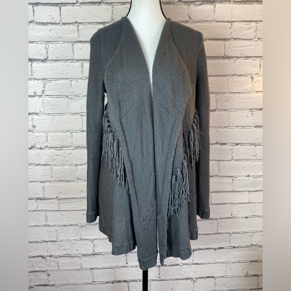I.N. San Francisco Gray Boho Fringe Cardigan Sweater size Medium EUC Western - Picture 2 of 11